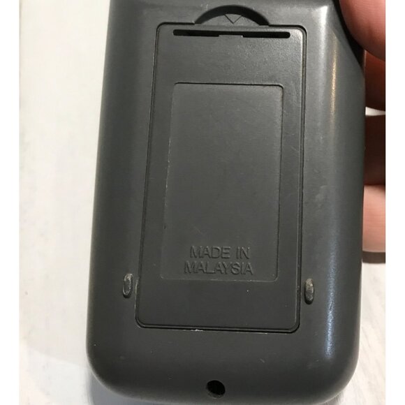 Sharp G1494SA TV/VCR/CATV Remote Control Made In Malaysia - Picture 5 of 7